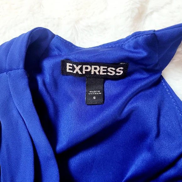 Express | Crossover Dress - Picture 3 of 4